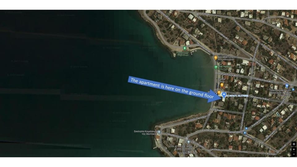Beachfront 2-bedroom apartment Apartment in Euboea