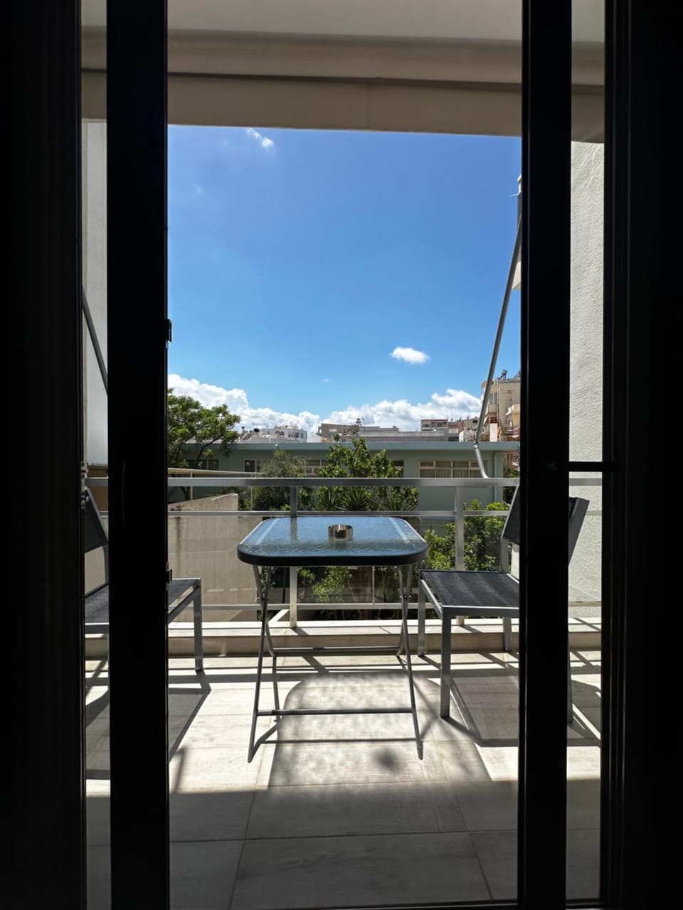 Patio, Day, Natural landscape, Balcony/Terrace, Dining area