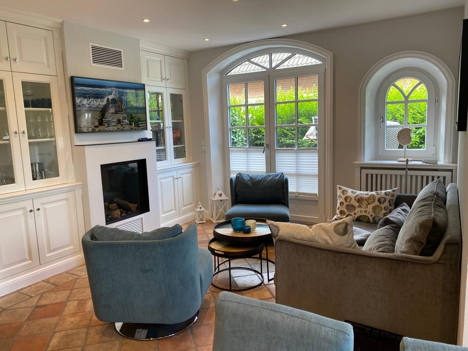 TV and multimedia, Living room, Seating area