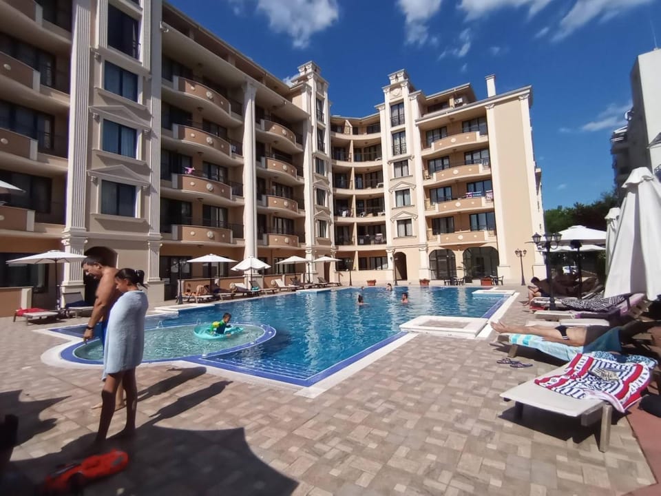 Patio, Evening entertainment, Pool view, Swimming pool