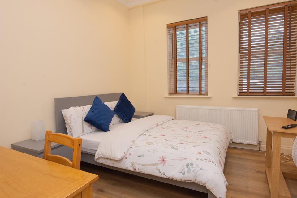 Evergreen Apartments- Flat 1, London Apartment in London Borough of Islington