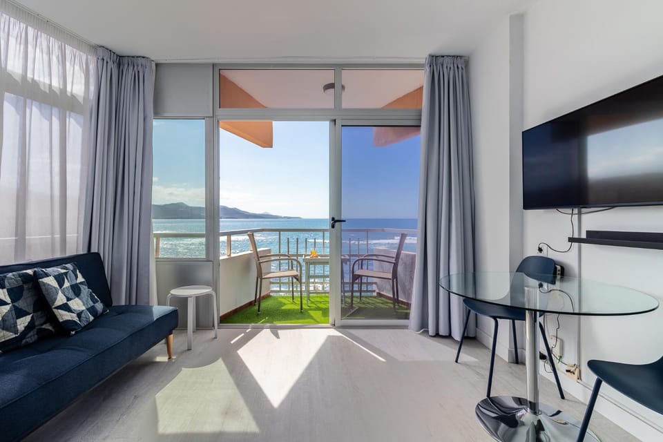 Living room, Sea view
