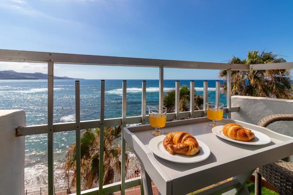 View (from property/room), Balcony/Terrace, Sea view