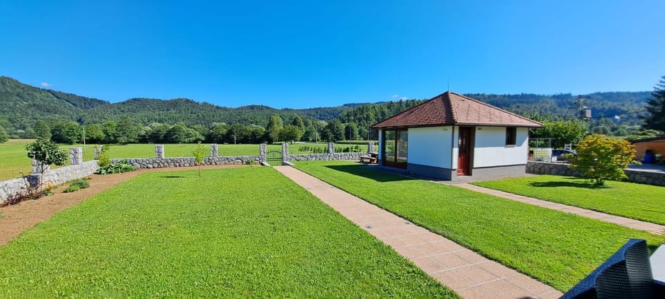 Day, Natural landscape, Garden, Garden view, Mountain view