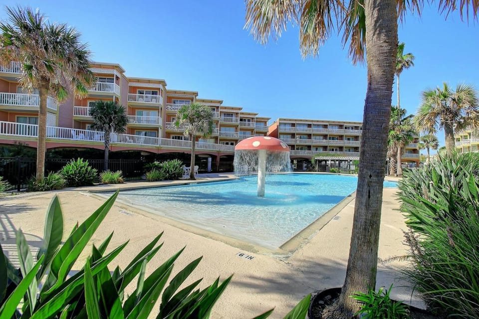 Beachfront Haven Apartment in Galveston Island
