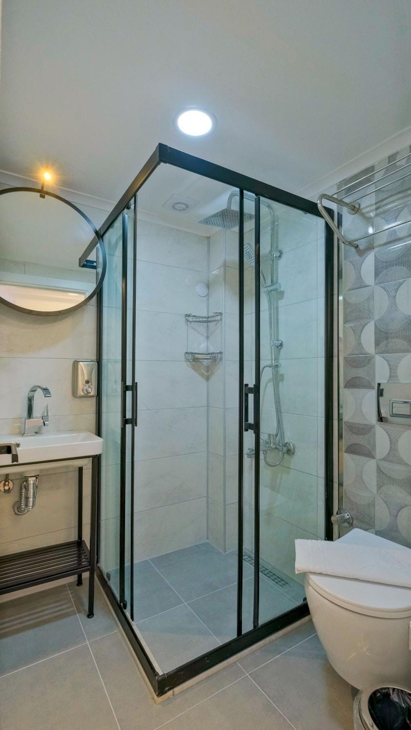 Shower, Toilet, Bathroom