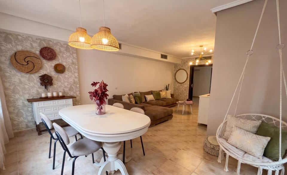 Dining area, Dinner