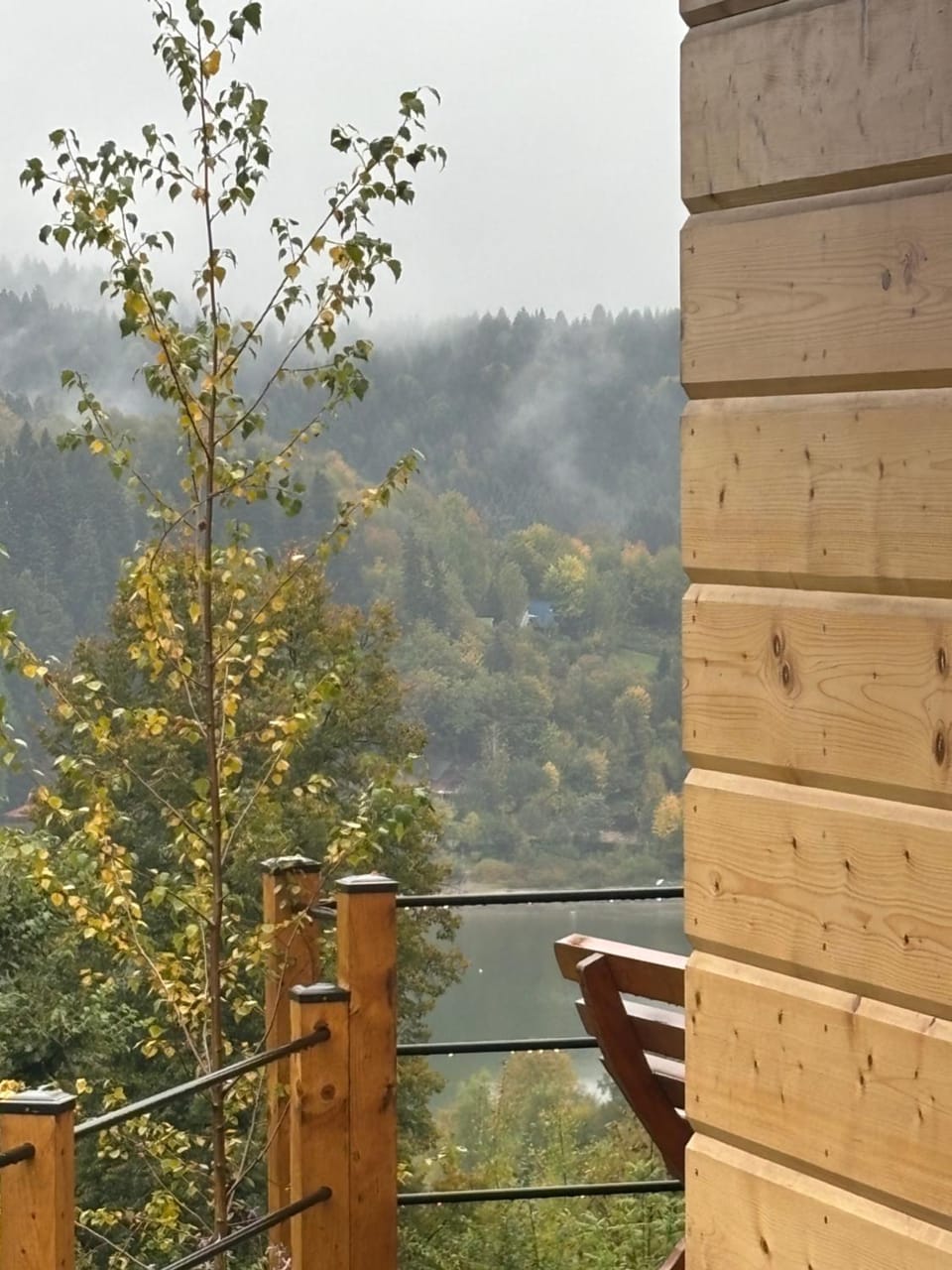 RUBIESZCZA domki z widokiem na jezioro - Bieszczady House in Slovakia
