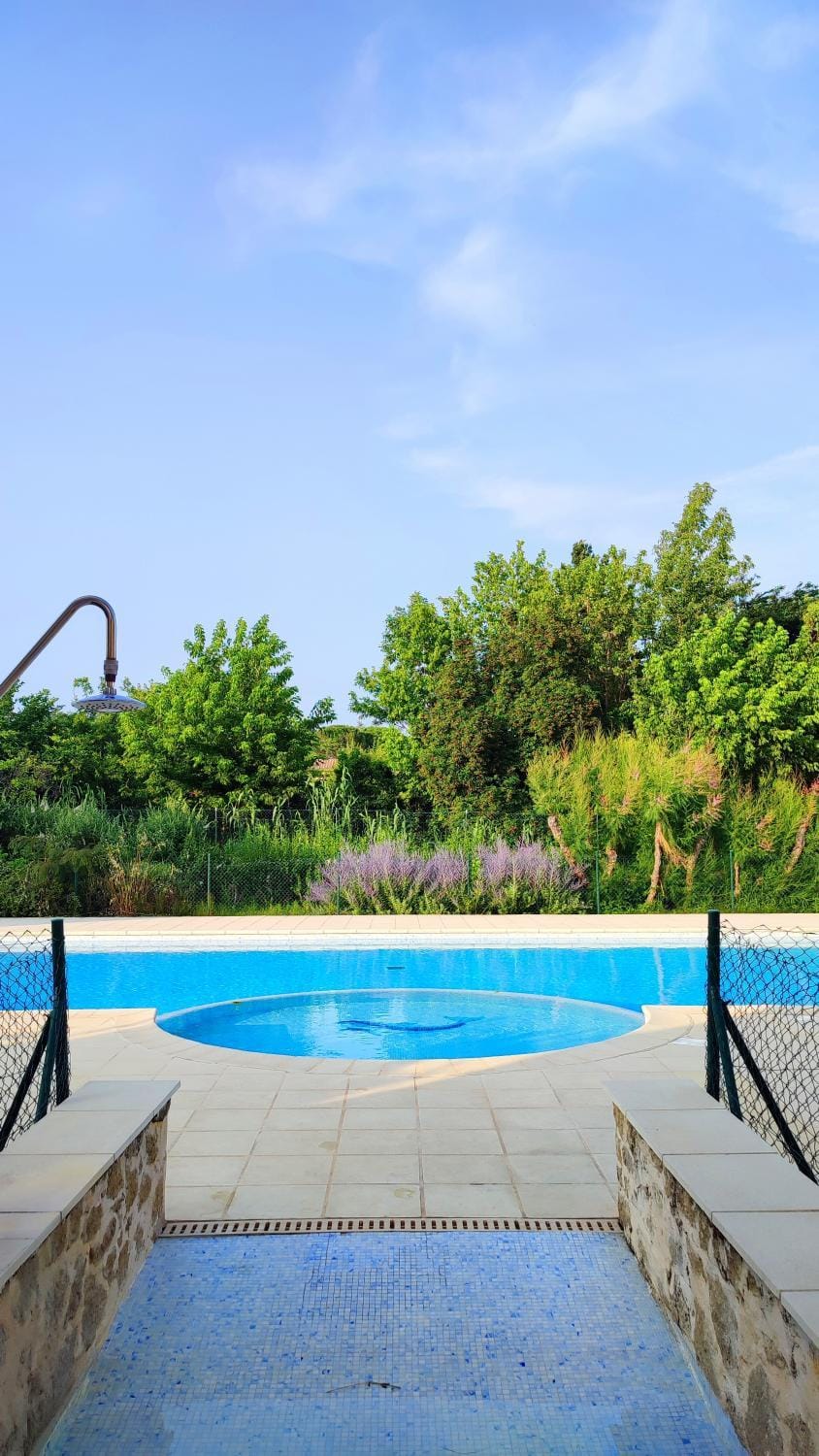 Swimming pool