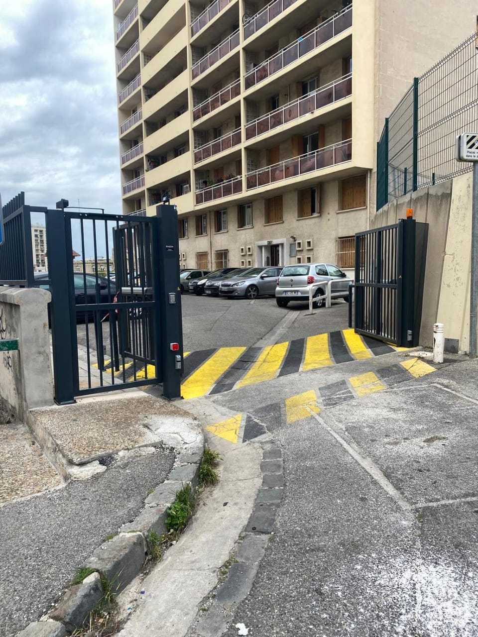 Appartement T4 à deux pas de la gare St Charles Apartment in Marseille