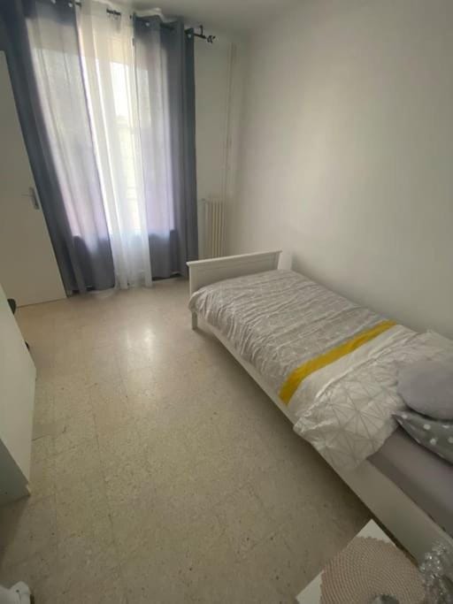 Appartement T4 à deux pas de la gare St Charles Apartment in Marseille
