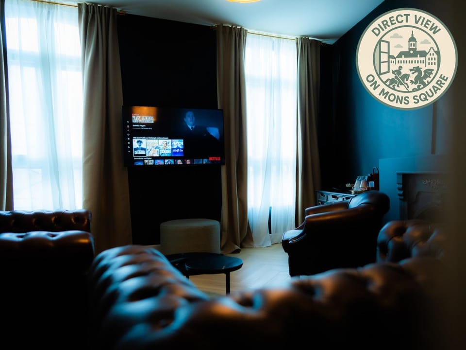 Communal lounge/ TV room, TV and multimedia, Living room, Seating area