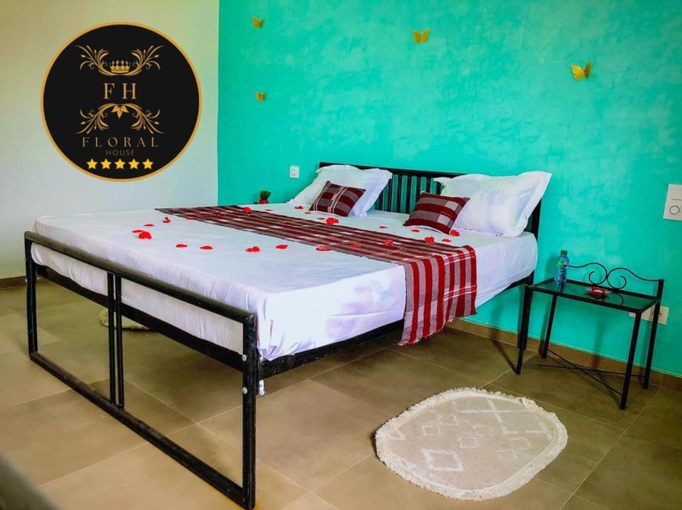 MAISON FLORAL Bed and Breakfast in Saly