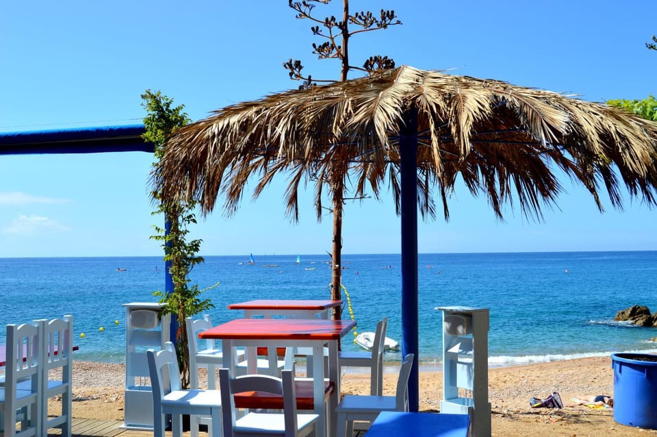Natural landscape, Lounge or bar, Beach, Sea view