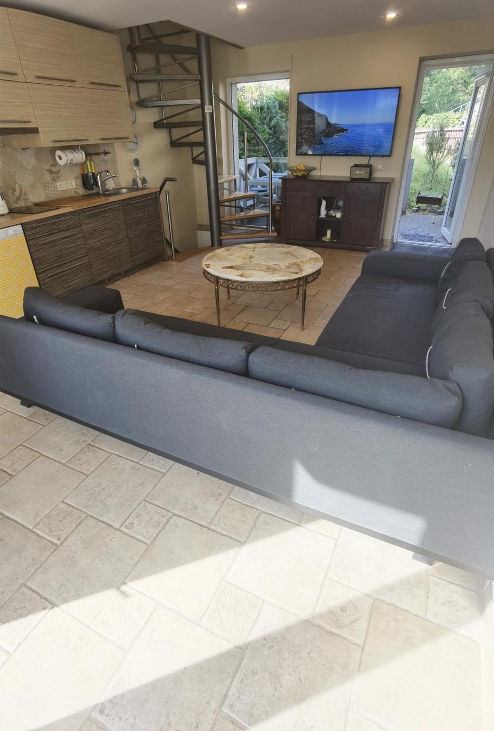 TV and multimedia, Kitchen or kitchenette, Seating area, Dining area, minibar, stove