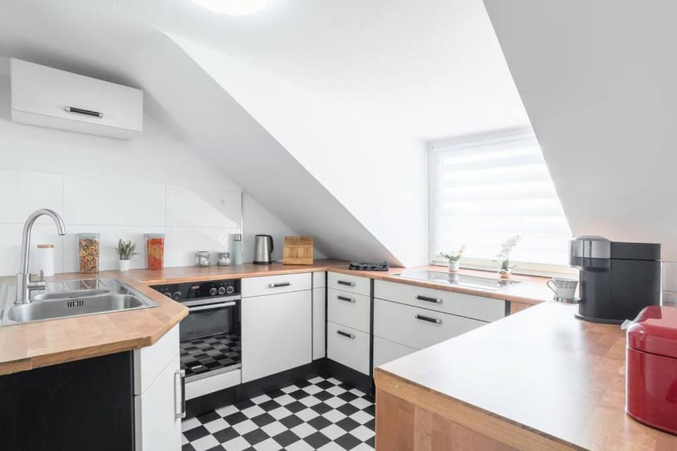 Coffee/tea facilities, Kitchen or kitchenette, dishwasher, pet friendly, stove, toaster