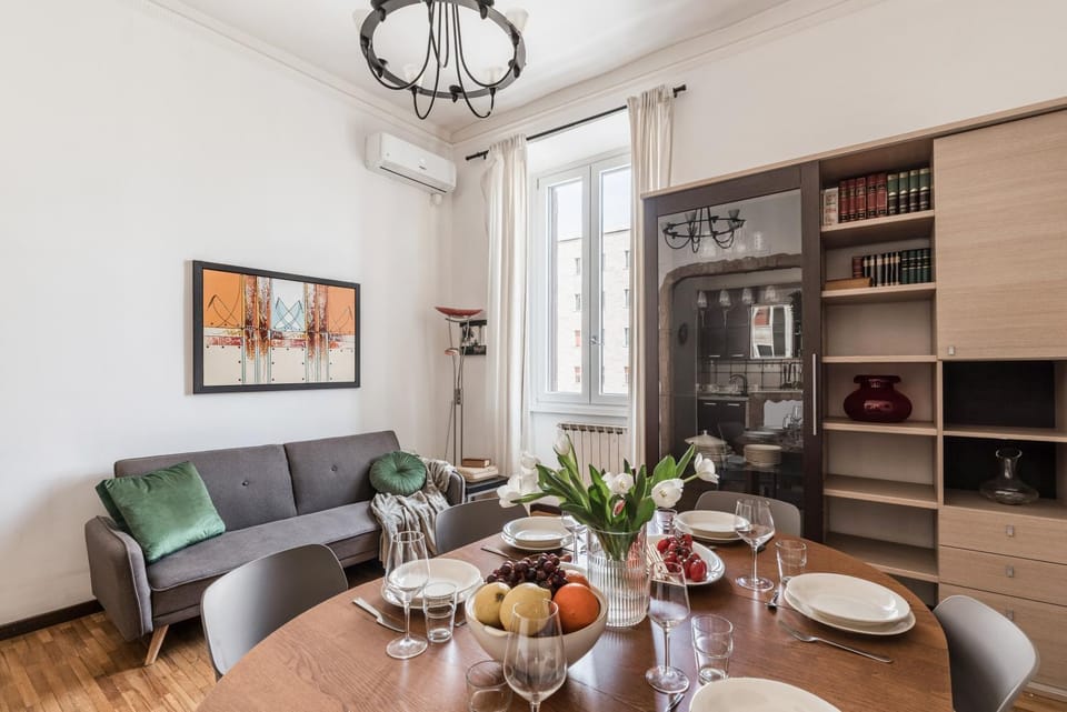 Living room, Dining area