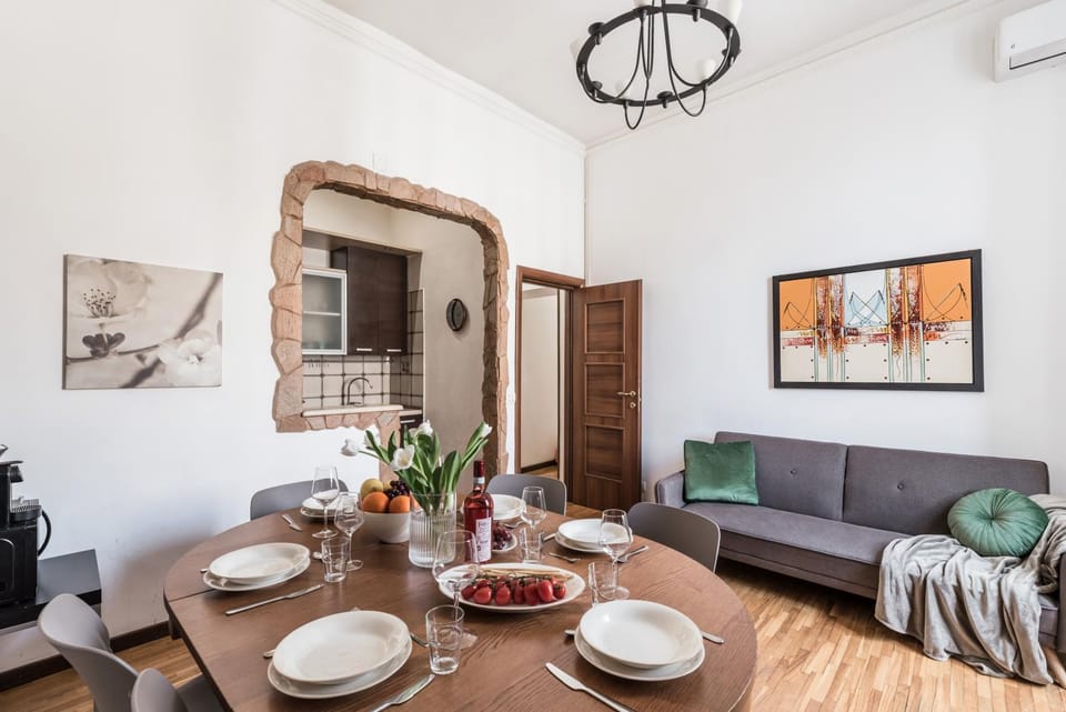 Living room, Dining area