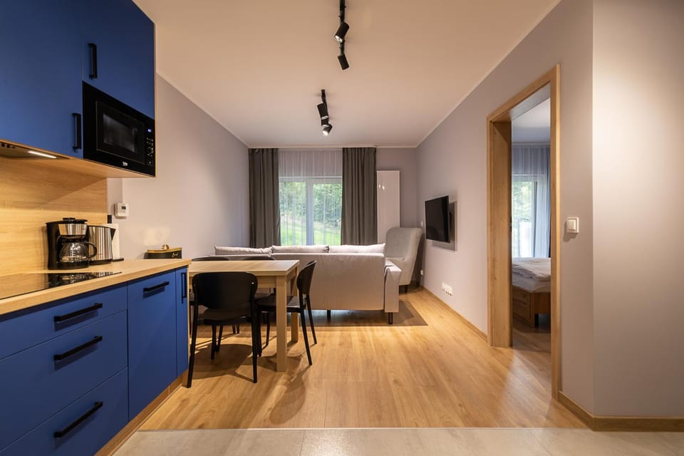 TV and multimedia, Coffee/tea facilities, Kitchen or kitchenette, Dining area, minibar, stove