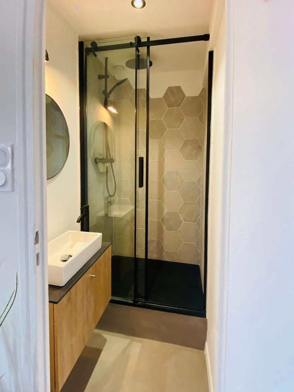Shower, Bathroom