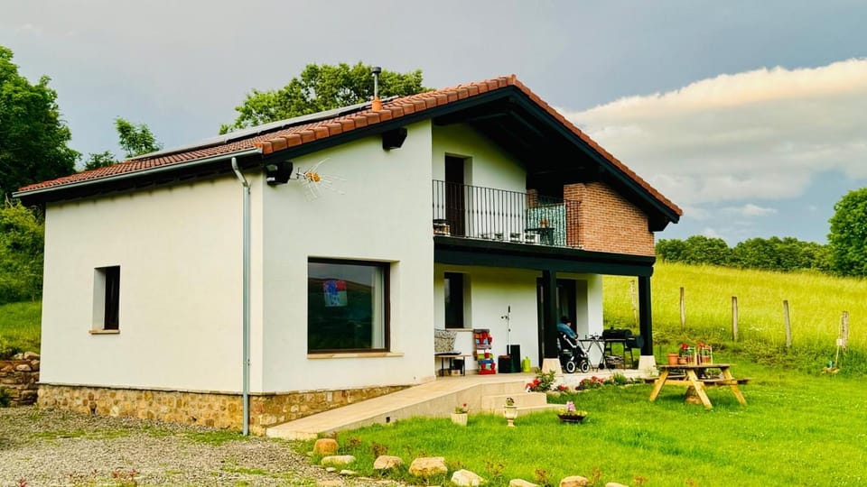 El Mirador de las Cuencas Chalet in Cantabria