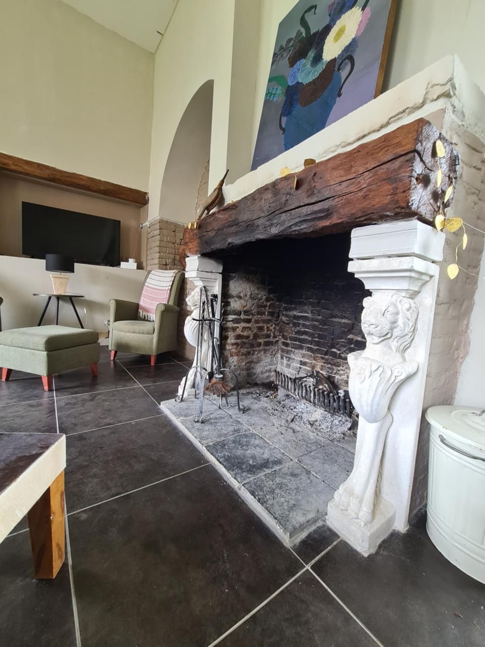 Living room, Seating area, flat iron