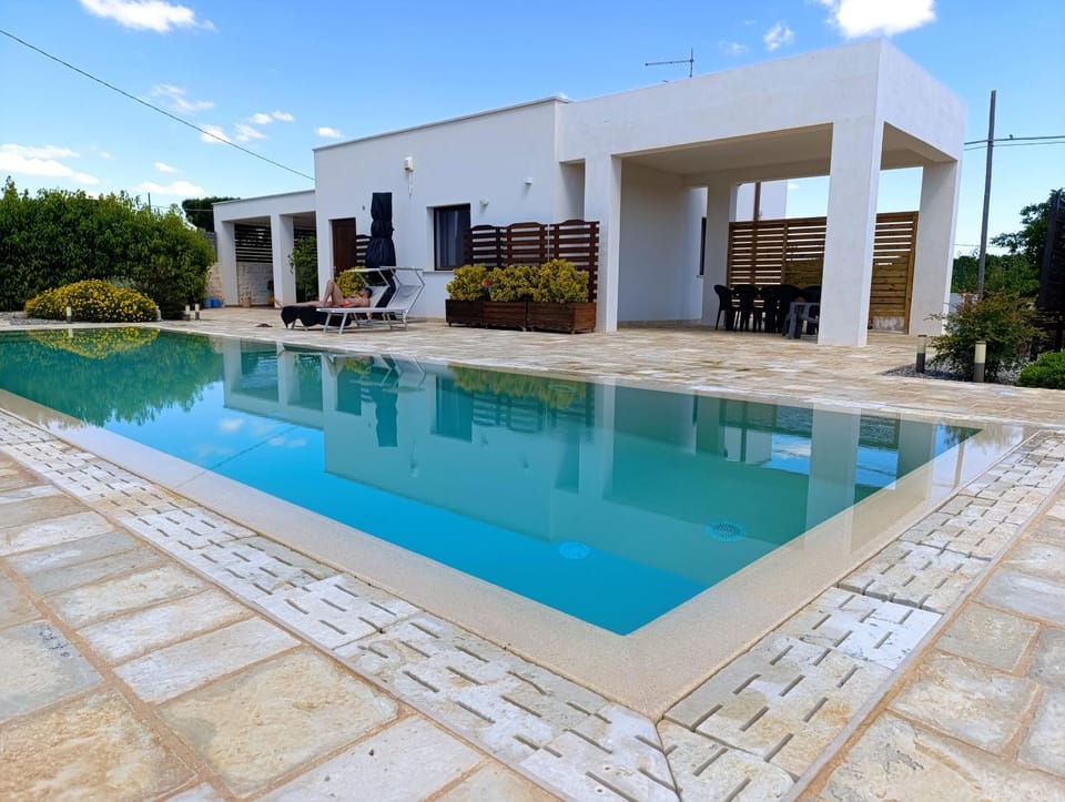 Property building, Swimming pool