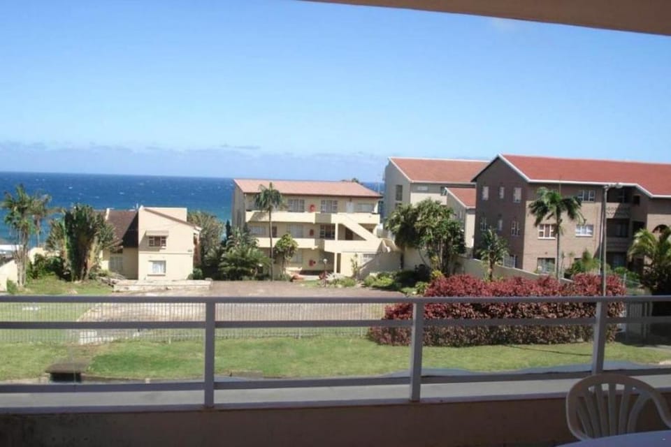Uvongo Square 4 Apartment in Margate