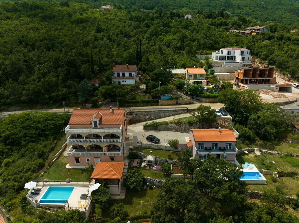 Property building, Day, Bird's eye view, View (from property/room)
