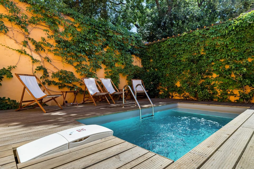 Garden, Swimming pool