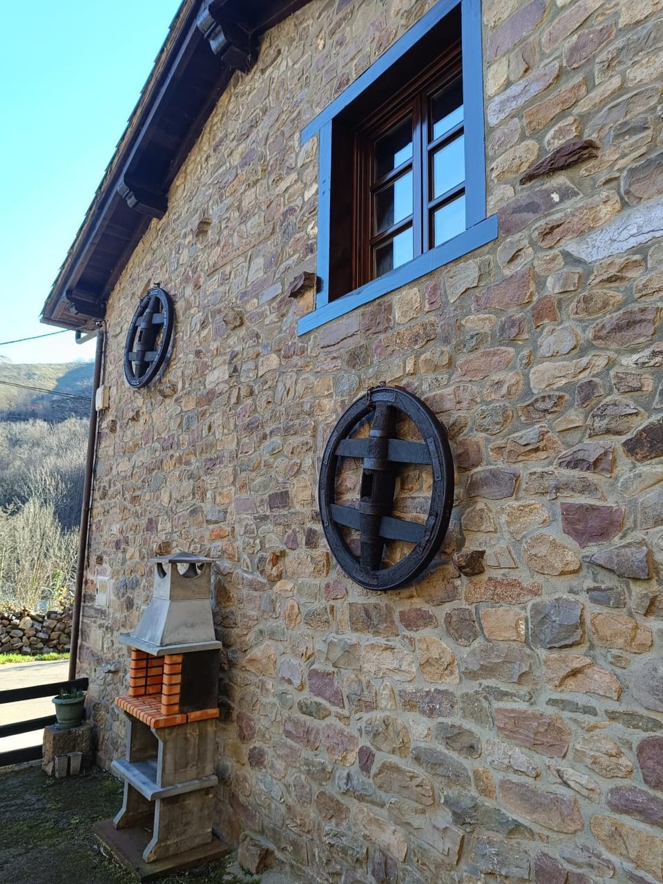 Property building, BBQ facilities