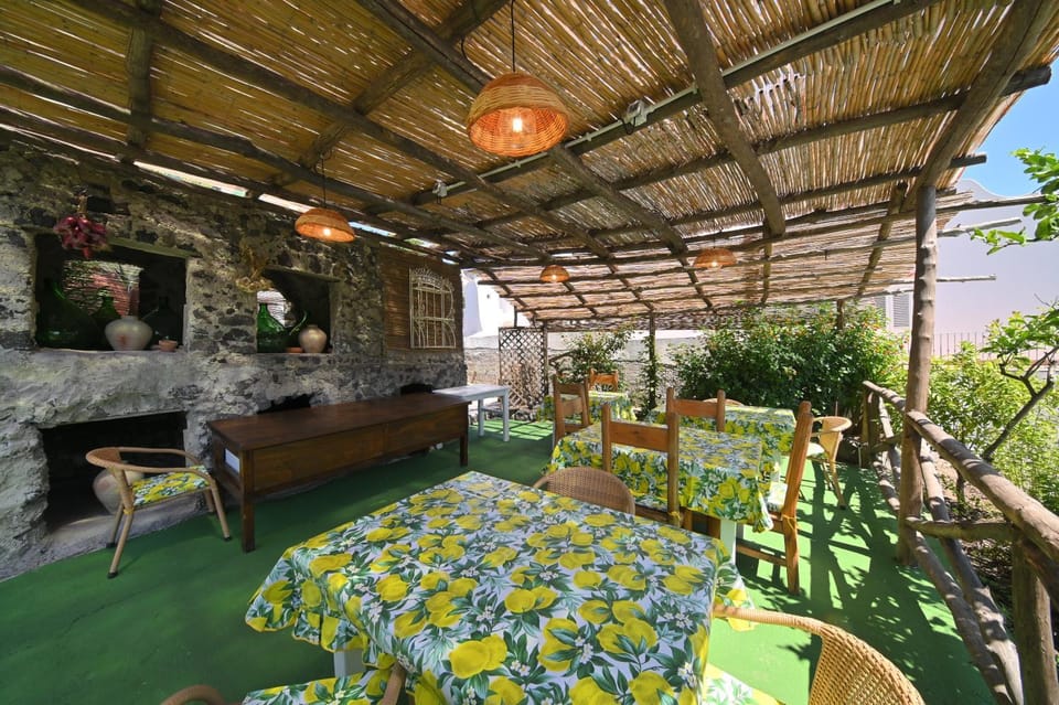 Patio, Spring, Garden