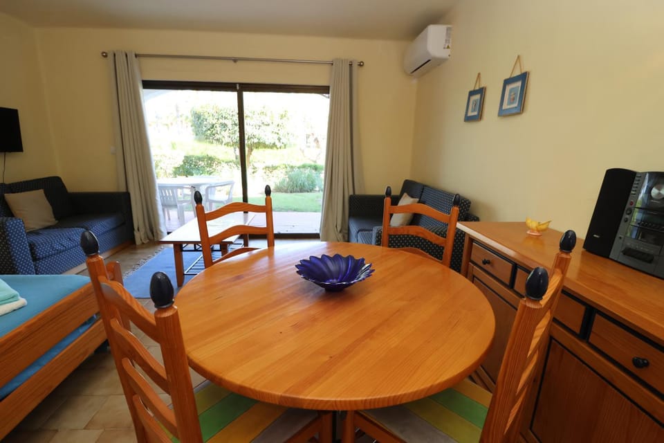 TV and multimedia, Living room, Dining area, Bedroom, air conditioner