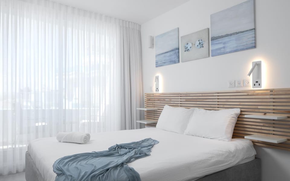 סוויטה עם נוף וצמודה לים במתחם SeaSide היוקרתי עם בריכה - By SEAELO EILAT Apartment in Eilat