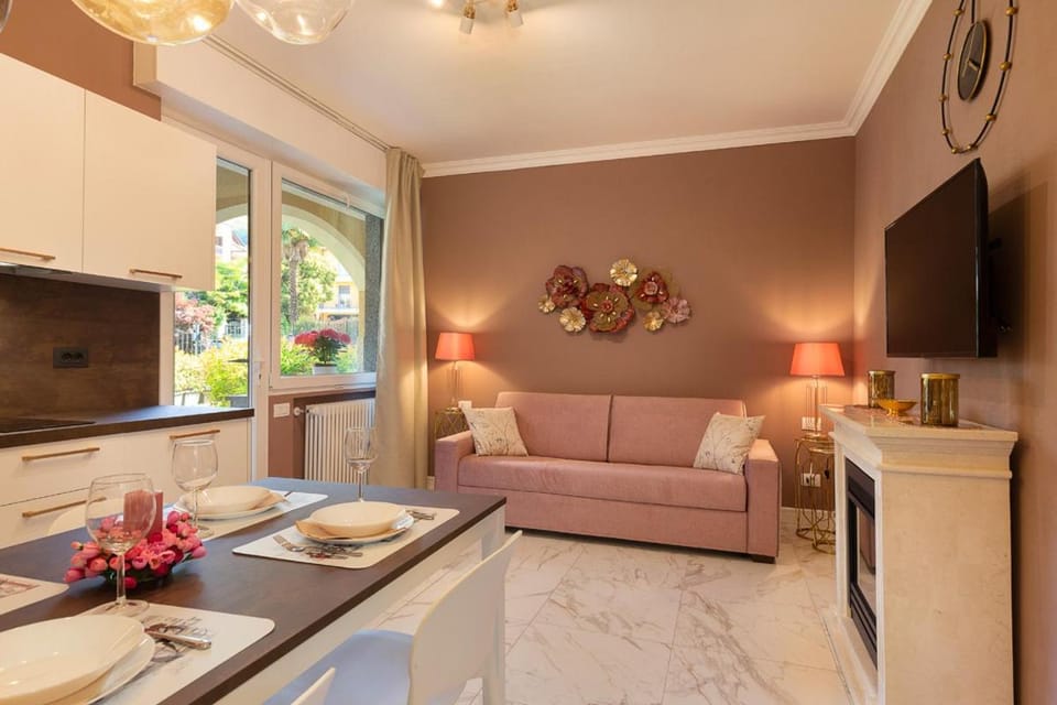 Emerald Suites Apartment in Stresa
