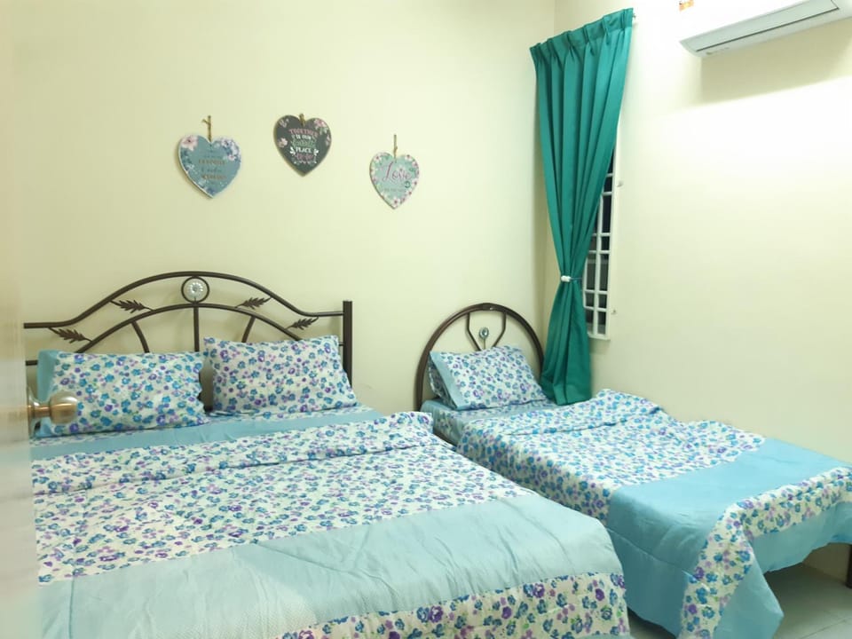 Bed, Bedroom, air conditioner