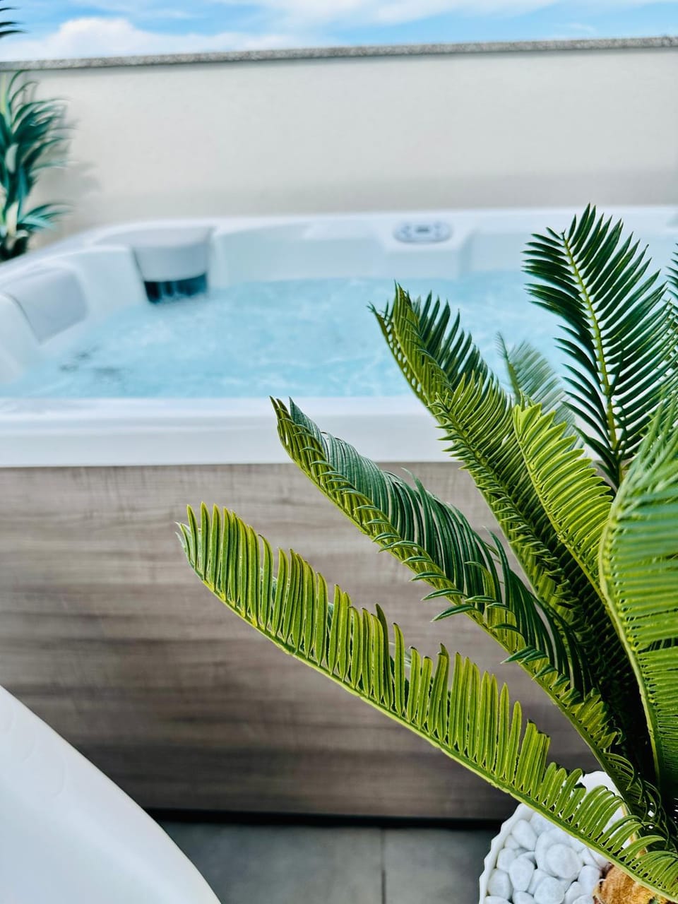 Penthouse Blue Horizon- a luxury penthouse with infinity pool, hot tub, sauna and sea views! Apartment in Poreč