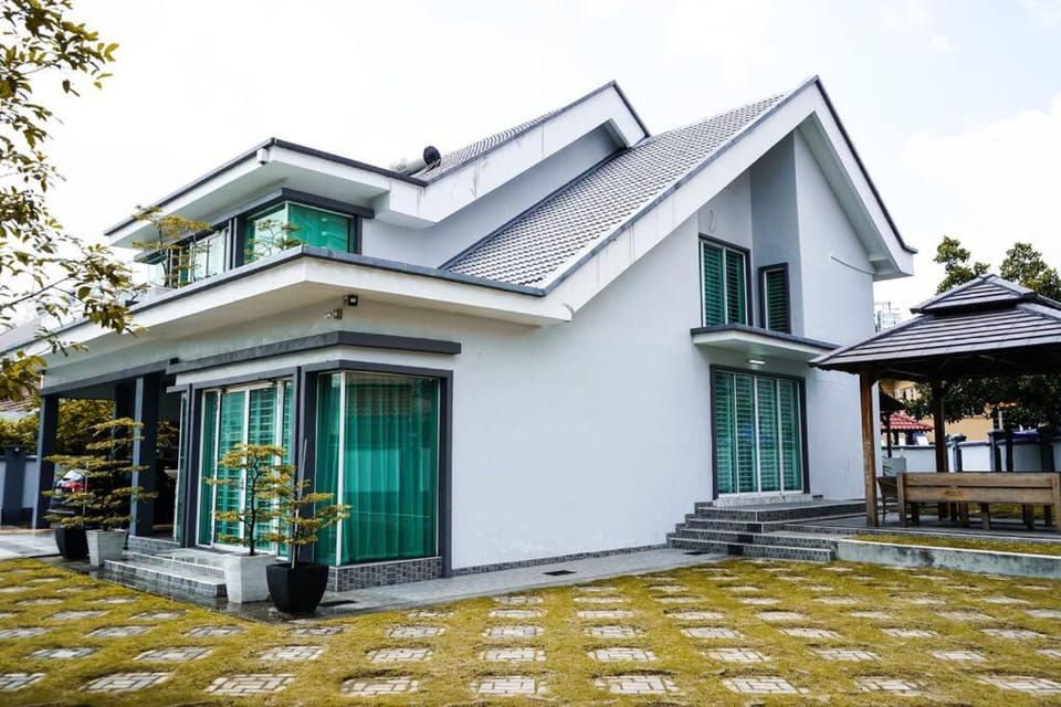 Property building, Garden view