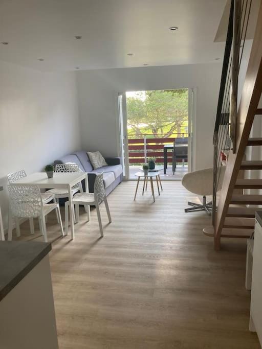 Duplex vue sur le Golf et piscine Apartment in La Grande-Motte