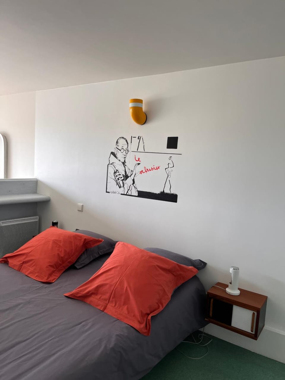 Photo of the whole room