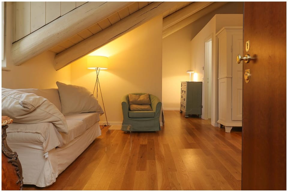 TV and multimedia, City view, heating, wardrobe