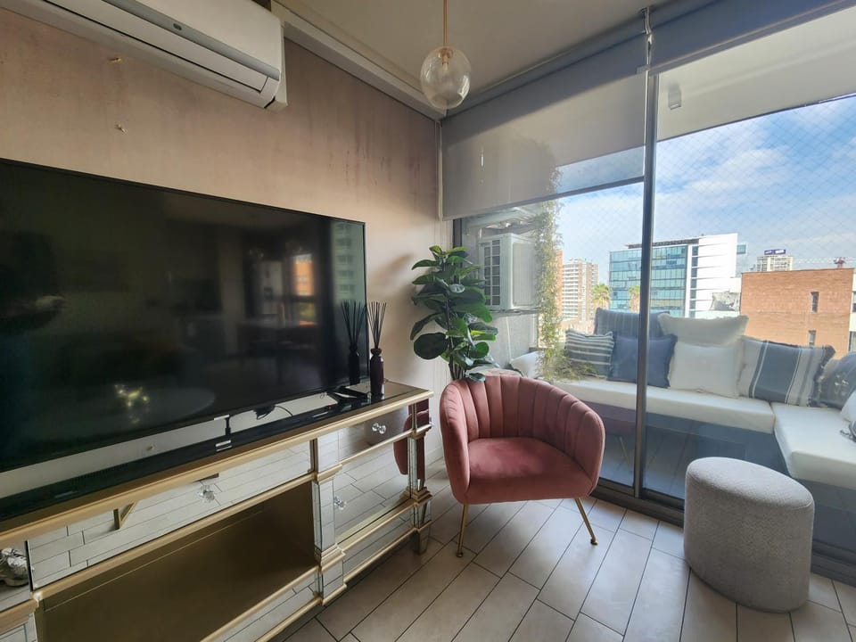 TV and multimedia, Seating area