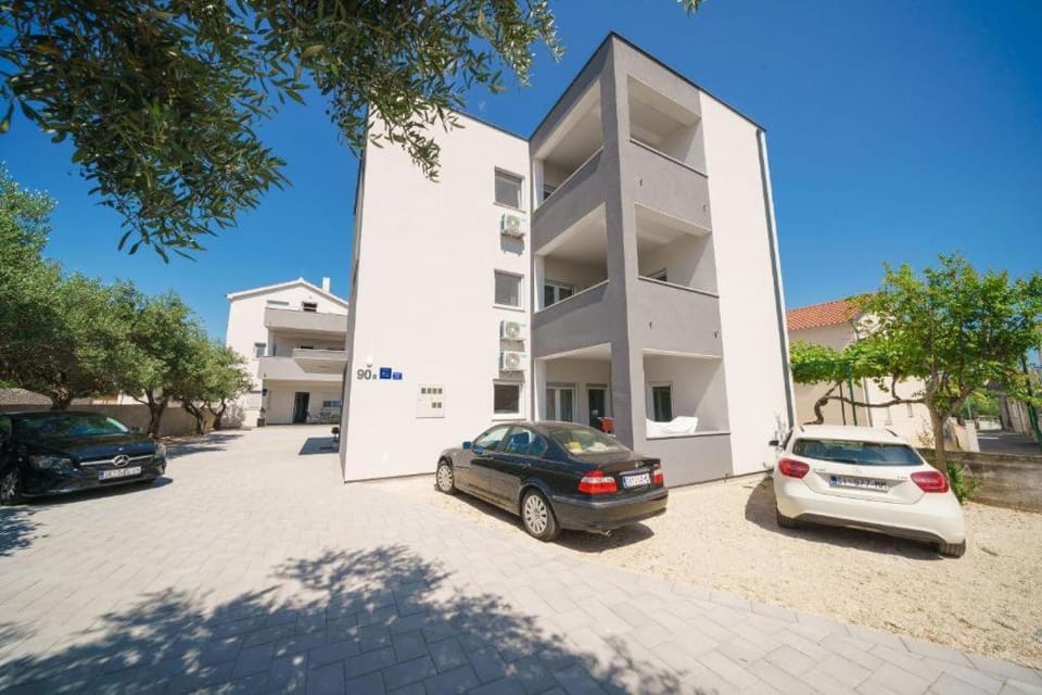 Property building, Parking
