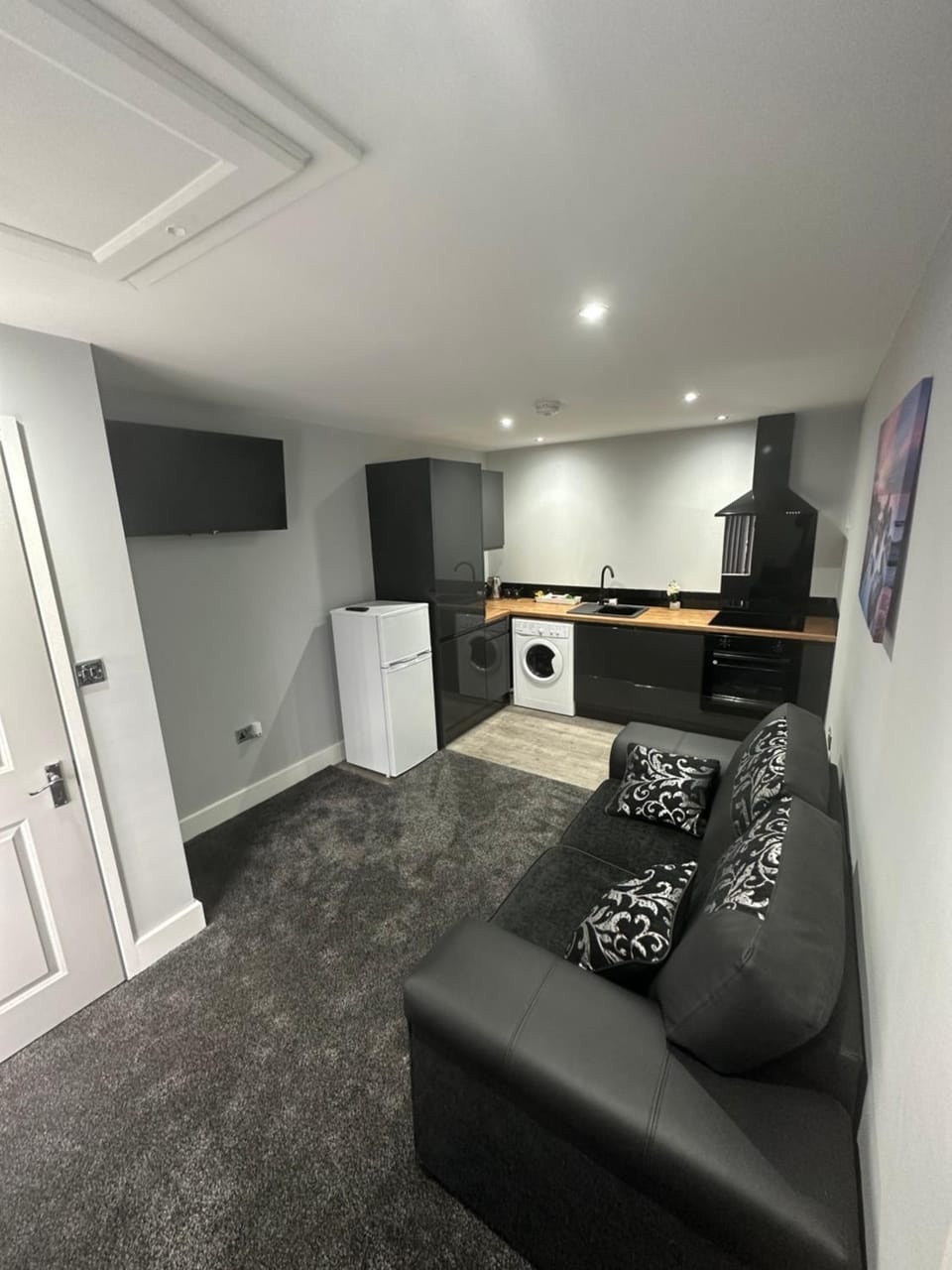 Kitchen or kitchenette, Living room