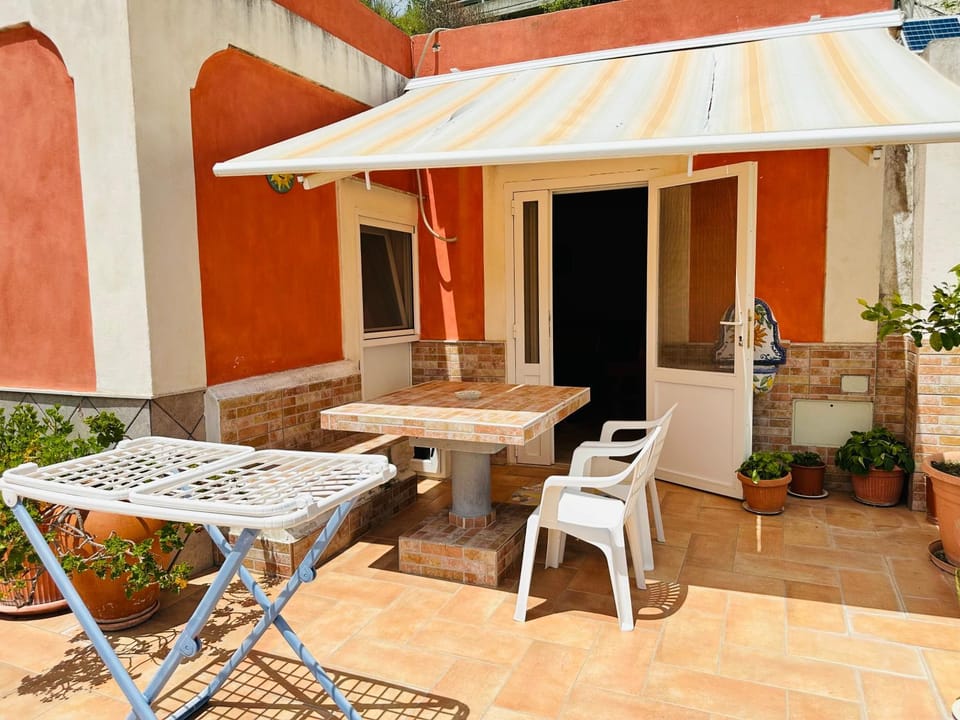 Property building, Balcony/Terrace