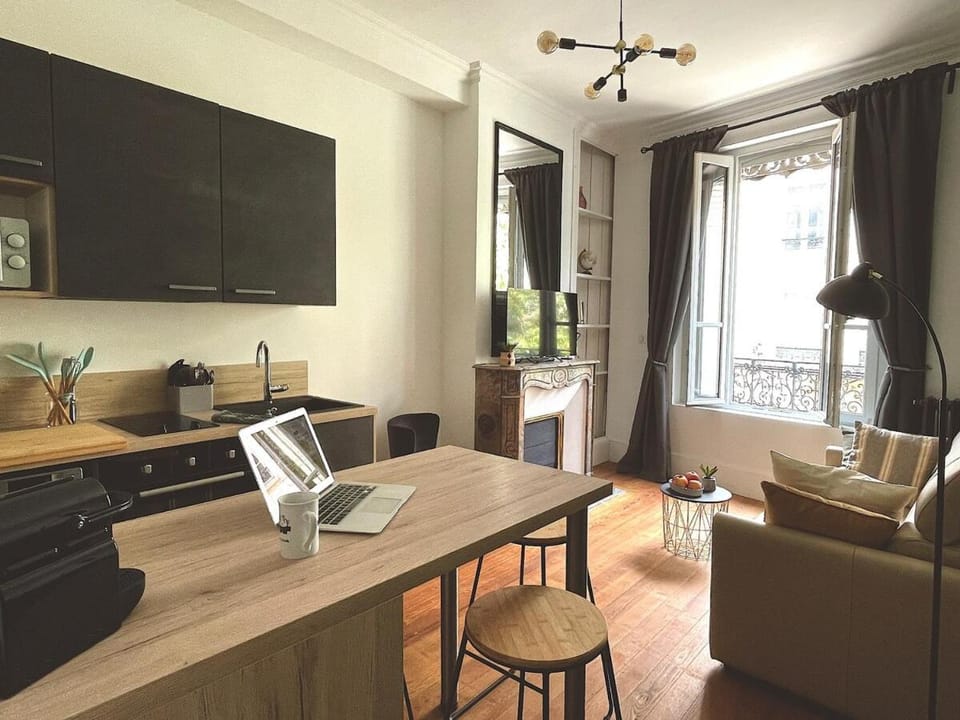 Charmant studio aux beaux volumes Apartment in Dreux