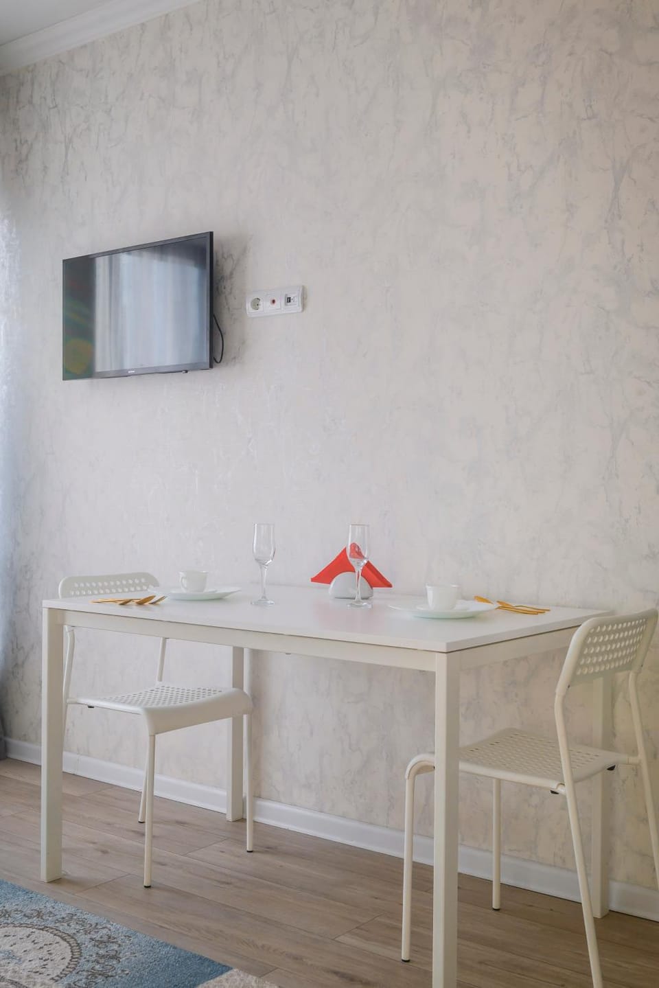 TV and multimedia, Dining area