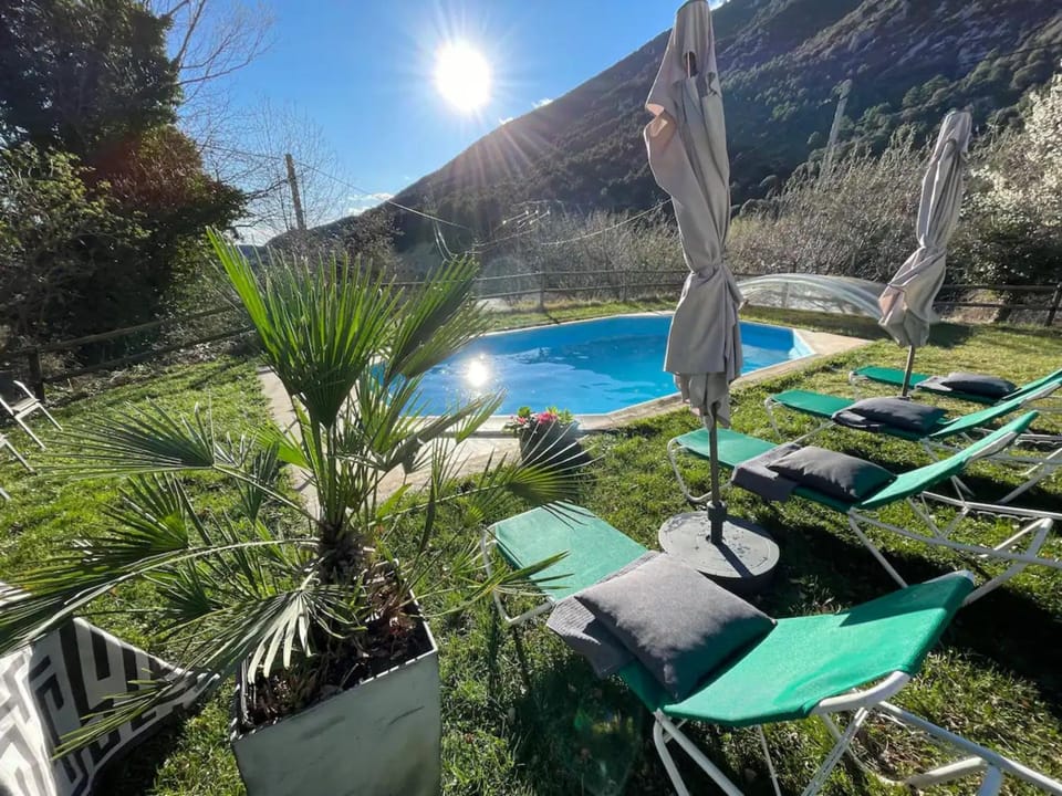 Property building, Swimming pool