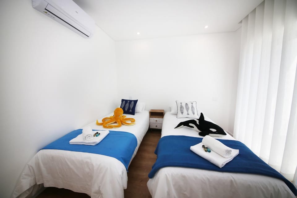 Luxury Oceanview Villa with Private Pool Villa in Lisbon District