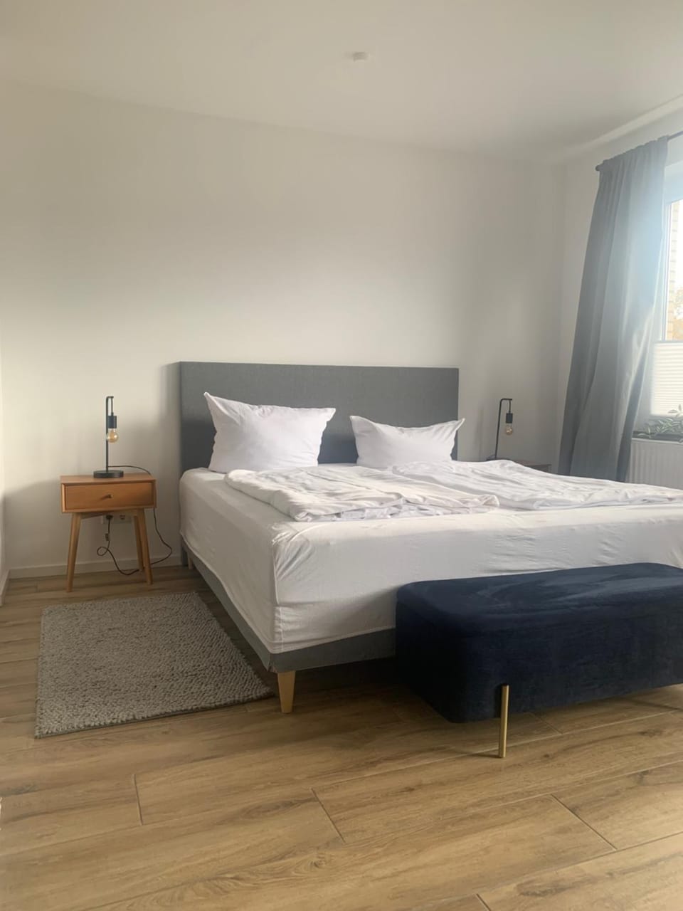Bed, Photo of the whole room